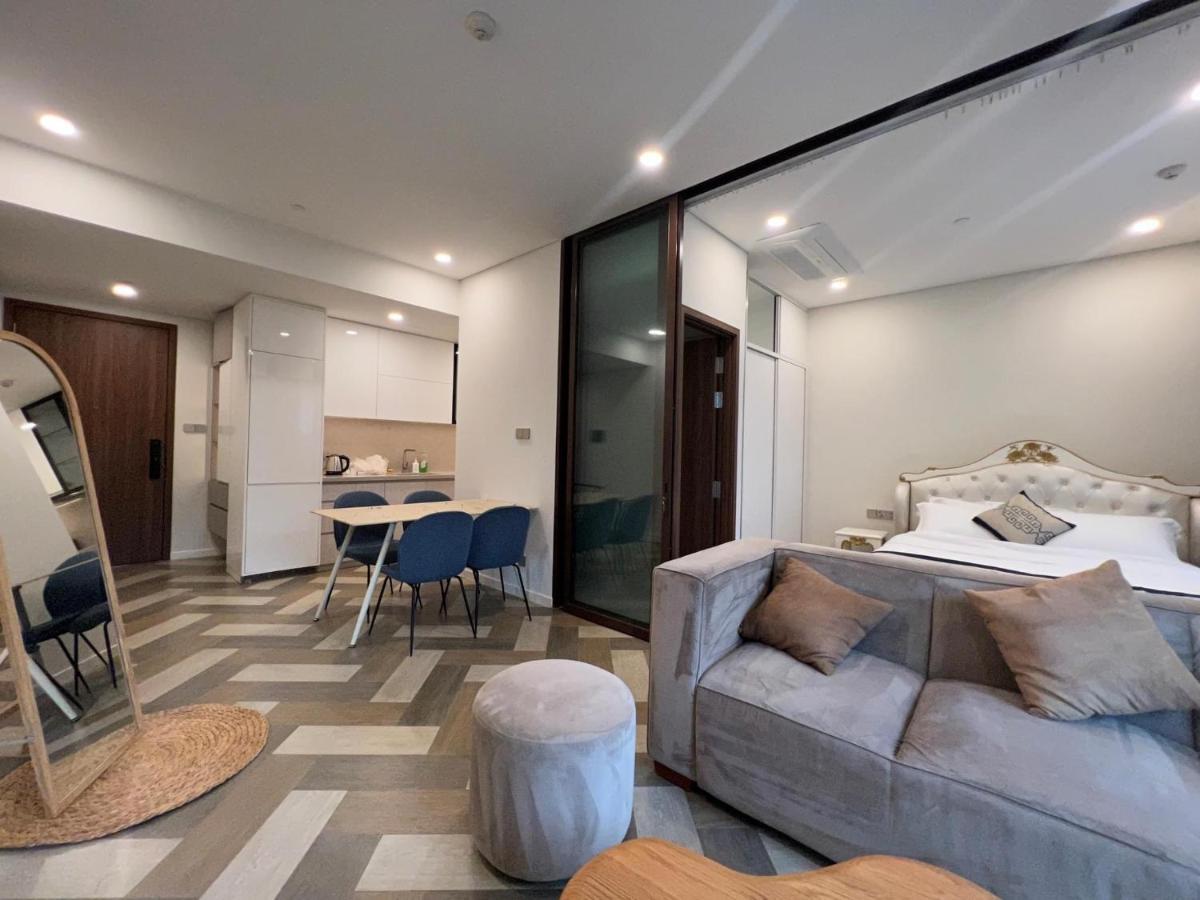 The Crest-Central Saigon Riverside -Free Pool-Gym-Sauna Room-Yoga Room โฮจิมินห์ซิตี้ ภายนอก รูปภาพ