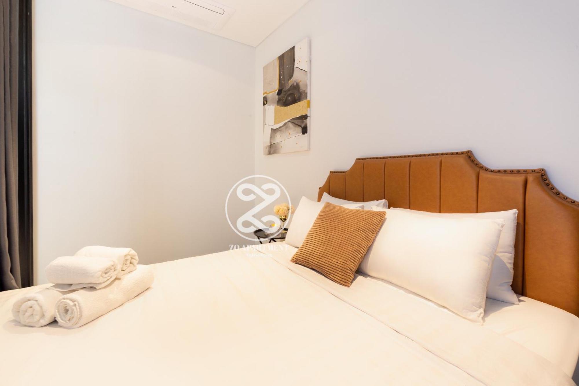 The Crest-Central Saigon Riverside -Free Pool-Gym-Sauna Room-Yoga Room โฮจิมินห์ซิตี้ ภายนอก รูปภาพ